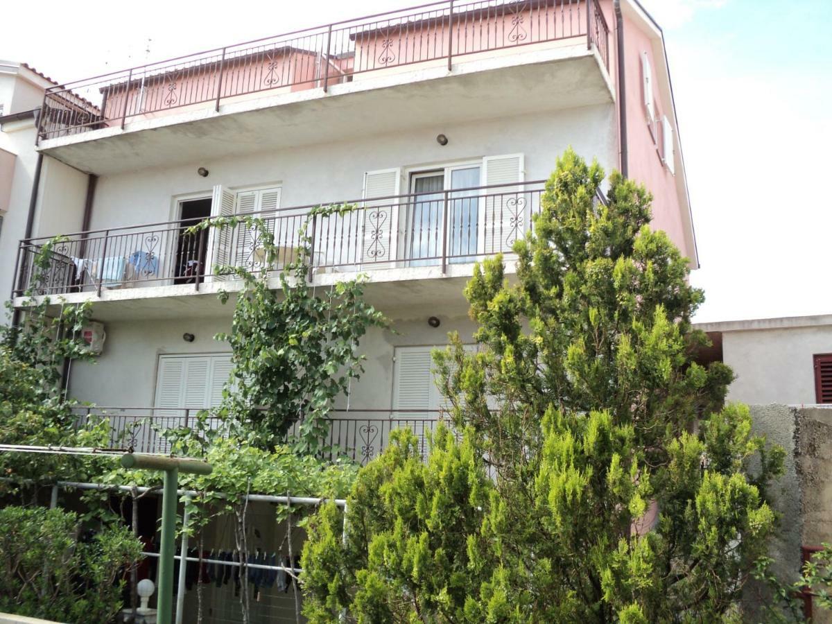 פובילה Apartments Tuzlak מראה חיצוני תמונה